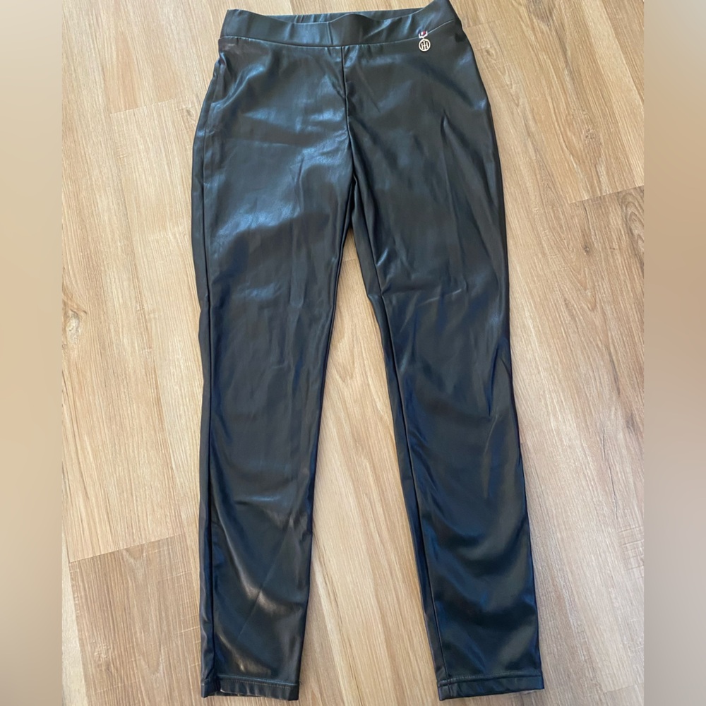 🔥🔥Tommy Hilfiger Leather Low Waisted Black Fleeced Sexy Pants W/Monogram